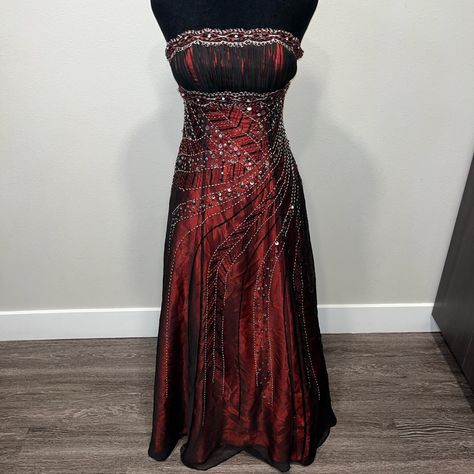 Red Y2k Prom Dress, Y2k Prom Dress, Bubble Goth, Y2k Prom, Silver Prom Dress, Diy Prom, Health Goth, Red Y2k, Red Black Dress