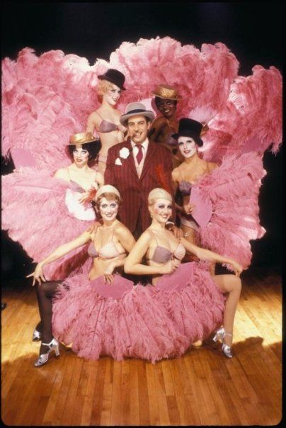 original Broadway production of Chicago. use big feathers and hats? Chicago Ideas, Chicago Costume, Chicago The Musical, Jerry Orbach, City Nightlife, Chicago Musical, Bob Fosse, Broadway Plays, Jitterbug