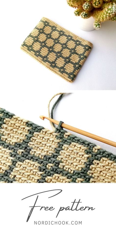 Tapestry Crochet Zipper Pouch, Crochet Different Colors, Tapestry Crochet Pouch, Tapestry Crochet Bag Pattern, Modern Crochet Bag, 2 Color Crochet Stitches, Clutch Crochet Pattern Free, Two Color Crochet Pattern, Two Color Crochet Stitches