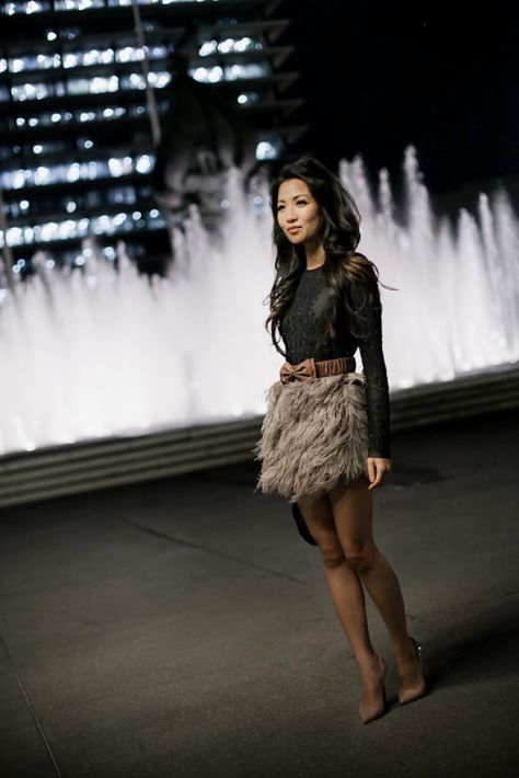 Ostrich Feather Skirt Outfit, Feather Skirt Outfit, Ostrich Feather Skirt, Look Working Girl, Shop Skirt, Wendy's Lookbook, 일본 패션, Feather Skirt, Lady Like