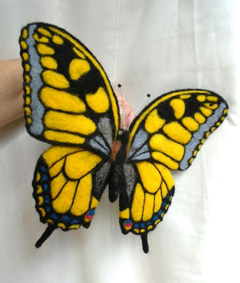 Needle felted Swallowtail Butterfly - SShaw Felted Birds, Felt Flowers Diy, Felt Bookmark, Needle Felting Diy, Needle Felted Christmas, Wool Animals, Swallowtail Butterfly, Felt Embroidery, Needle Felting Projects