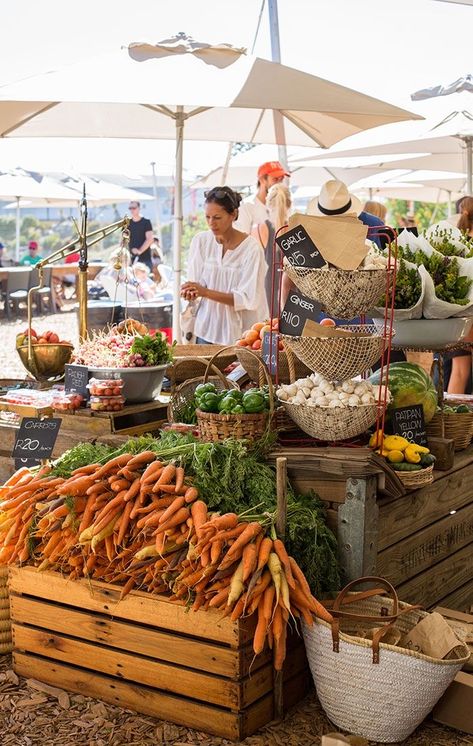 Outdoor Event Ideas, Cape Town Food, Farmers Market Display, Activities For All Ages, City Farm, Farm Store, Traditional Market, Market Garden, Market Displays