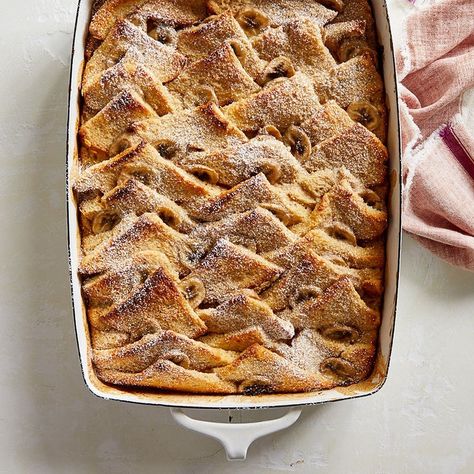 Creamy Banana French Toast Casserole | Recipes | WW USA Weight Watchers French Toast, Banana French Toast Casserole, Banana Bread French Toast, Banana French Toast, French Toast Casserole Recipes, Weight Watchers Breakfast, Weight Watchers Breakfast Recipes, Healthy Casseroles, French Toast Casserole