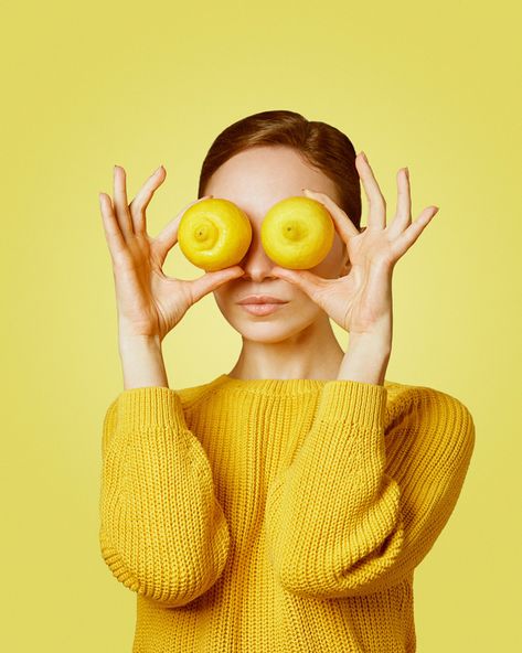 Self Portraits 2019 on Behance Food Photography Portrait, Food Self Portrait, Food Portrait Photography, Funny Portrait Photography, Yellow Portrait Photography, Fruit Portrait, Portrait Photo Original, Christmas Fruits, Fun Portraits