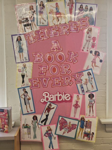 Barbie Classroom Ideas, Barbie Themed Classroom, Barbie Library Display, Barbie Classroom Door, Book Door Decorating Contest, Barbie Classroom Theme, Barbie Bulletin Board, Barbie Classroom, Barbie Presentation