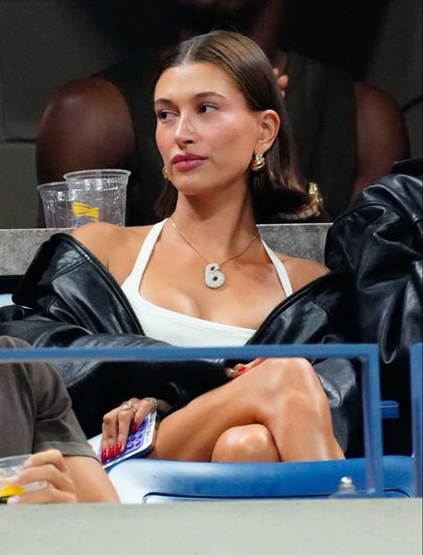 Hailey Bieber street style, Hailey Bieber jewelry, Hailey Bieber outfit, streetstyle, Kendall Jenner style, street style, initial necklace Hailey Bieber Aesthetic, Bieber Aesthetic, Hailey Style, Hailey Bieber Outfits, Hailey Justin, Hailey Baldwin Style, Hailey Bieber Style, Justin Hailey, Hailey Rhode Baldwin