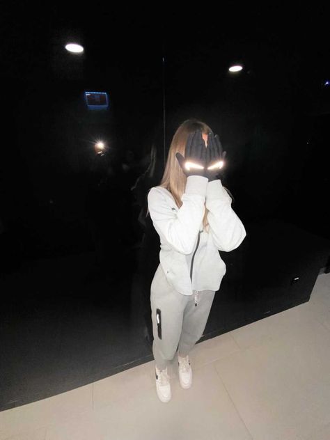 Roadman Girl, Nike Teck, Drill Girl, Nike Tech Fit, Nike Tech Tracksuit, Beer Wallpaper, Chav Outfits, Tech Outfit, Tech Girl