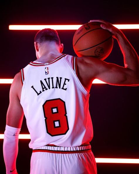 Zack Lavine, Wallpaper Nba, Bulls Wallpaper, Best Nba Players, Lebron James Lakers, The Emerald City, Zach Lavine, Bulls Basketball, Hometown Heroes