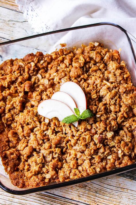 Cinnamon Apple Crisp Cinnamon Toast Crunch Apple Pie Bake, Cinnamon Toast Crunch Apple Crisp, Apple Crisp 9 X 13 Pan, Sallysbakingaddiction Apple Crisp, Extra Crunchy Apple Crisp, Cinnamon Apple Crisp, Square Pan, Cinnamon Apple, Shortening