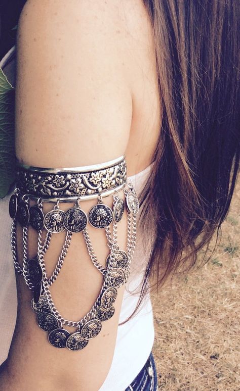 Boho Arm Band Upper Arm Bracelet Boho Arm Bracelet by KARAandKATE Arm Bracelets Upper, Boho Cuff, Estilo Hippie, Arm Bracelets, Bohol, Arm Cuff, Bohemian Jewelry, Boho Bohemian, Boho Jewelry