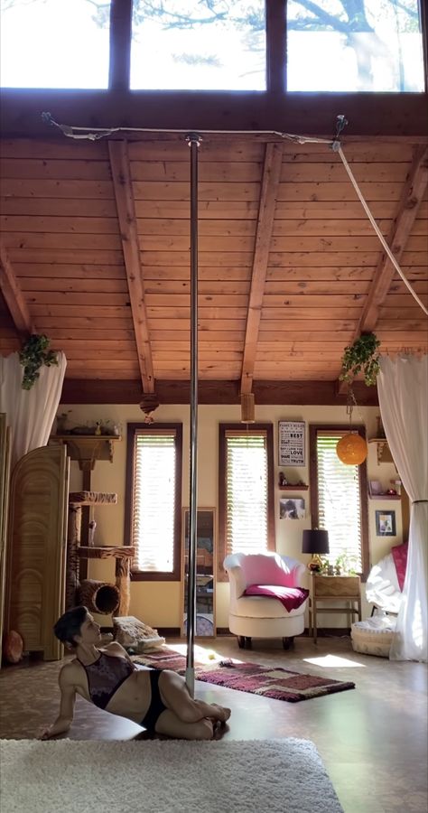 Pole In Bedroom Ideas, Dance Studio Living Room, Pole Bedroom Ideas, Pole Home Studio, Pole Studio Aesthetic, Pole At Home, Pole Room Ideas Home, Pole In Bedroom, Home Pole Studio Decor