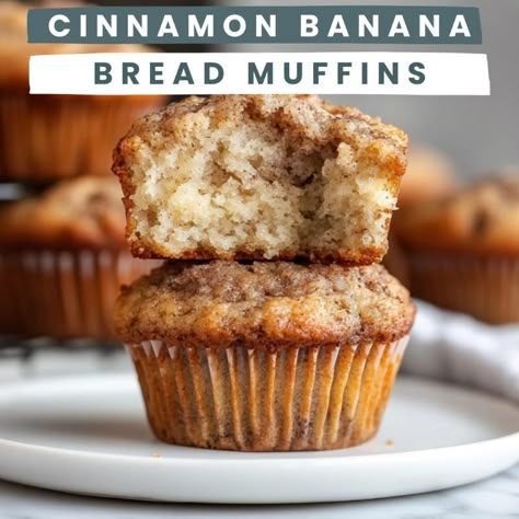 Cinnamon Banana Bread Muffins Mini Banana Bread Recipe, Banana Bread Mini Muffins, Moist Banana Bread Muffins, Banana Cinnamon Muffins, Best Muffin Recipe, Banana Muffin Recipe Easy, Muffin Recipes Cinnamon, Banana Bread Muffin Recipe, Best Muffins