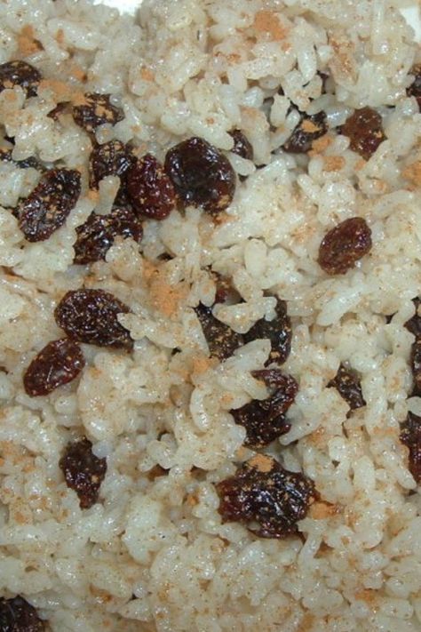 Raisins & Rice Rice And Raisins, Rice And Raisins Recipe, Raisins Recipe, Raisin Recipes, Cooked Rice, Golden Raisins, Cinnamon Raisin, Caramel Recipes, Savory Sauce