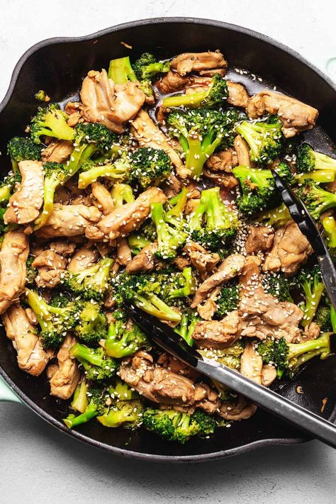 Quick Dinners • Page 3 of 4 • Low Carb with Jennifer Keto Chicken Broccoli, Stir Fry Low Carb, Chicken And Broccoli Stir Fry, Keto Stir Fry, Chicken Broccoli Stir Fry, Chicken Stir Fry Recipe, Low Fat Low Carb, Low Carb Low Fat Recipes, Boiled Egg Diet Plan