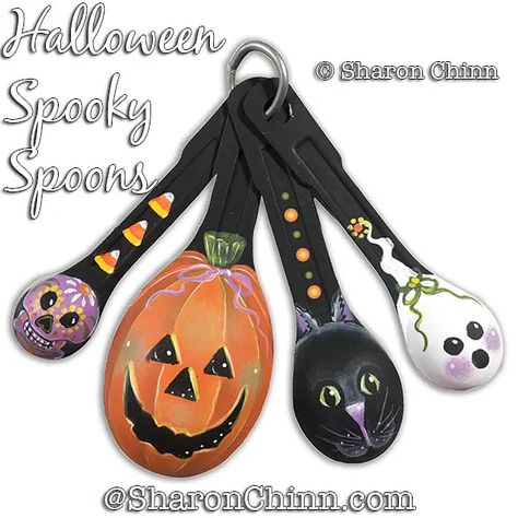 October 2019 – Halloween Spooky Spoons – sharonchinn.com Spoon Painting, Wooden Ice Cream Spoons, Spoon Ornaments, Painted Spoons, Paper Table Runner, Spool Crafts, Spoon Crafts, Halloween Characters, Christmas Dinnerware