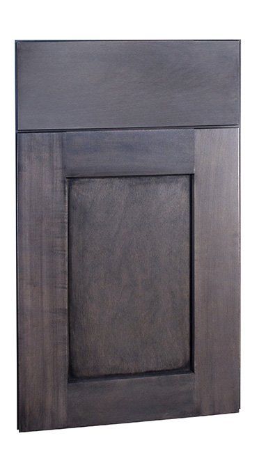 Shaker Maple Slate Slate Gray Kitchen Cabinets, Large Rustic Kitchen, Rustic Style Kitchen, Slate Kitchen, Stained Cabinets, Gray Kitchen Cabinets, Traditional Kitchens, Cabinet Options, Frameless Cabinets