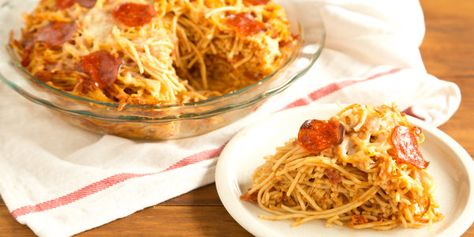 50 Super Bowl Foods: Food Ideas for Super Bowl Day - TODAY Pizza Spaghetti Pie, Best Superbowl Food, Pizza Spaghetti, Spaghetti Pie, Sweet Potato Skins, Bowl Party Food, Super Bowl Party, Superbowl Party Food, Super Bowl Food