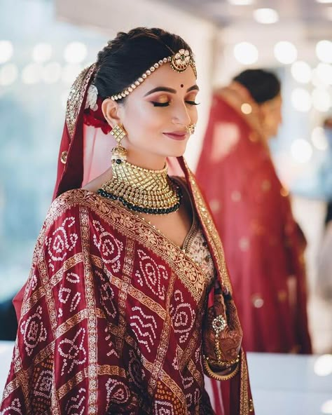 Stunning Gujarati Brides And Their Traditional Sarees Gujarati Bride, Gujrati Wedding, शादी की तस्वीरें, Rajasthani Bride, Hairstyle Bridal, Gujarati Wedding, Designer Bridal Lehenga Choli, Latest Bridal Lehenga, Wedding Bridal Dress