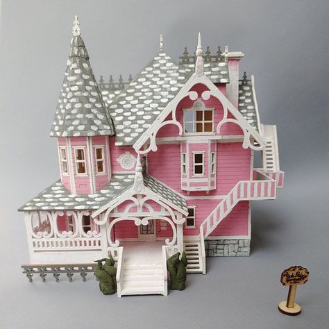 From the movie, "Coraline". Pink Palace Apartments, Coraline House, Victorian Gothic Mansion, Addams Family House, Victorian Dollhouse Miniatures, The Pink Palace, Movie Challenge, Cardboard Houses, House Models