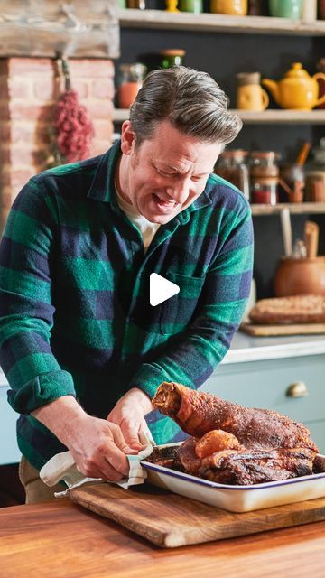 Jamie Oliver on Instagram: "Now I’ve got a recipe here that you can not only feed a crowd with, but you can use it in so many different ways!! Perfect for a roast dinner but also perfect to batch cook and freeze to give you a whole load of delicious meals for days and weeks to come! Hit the link in my bio for the recipe x x x #pulledpork #roastdinner #dinnerideas" Jamie Oliver Pulled Pork, Jamie Oliver Healthy Recipes, Pulled Pork Meat, Main Dinner Dishes, Cuban Pork, Jamie Oliver Recipes, Pork Meat, Feed A Crowd, Tasty Videos