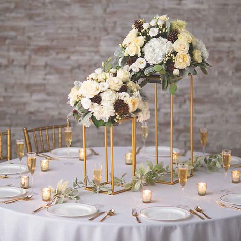 Centerpiece Diy Wedding, Diy Wedding Decor, Centerpiece Diy, Wedding Floral Centerpieces, Wedding Centerpieces Diy, Flower Centerpieces Wedding, Wedding Table Decorations, Diy Centerpieces, Wedding Table Centerpieces