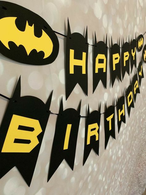 @AranzaDrive ❁ Batman Birthday Banner, Batman Happy Birthday, Spiderman Birthday Banner, Spiderman Banner, Superhero Banner, Batman Party Decorations, Batman Themed Birthday Party, Batman Birthday Cakes, Batman Diy