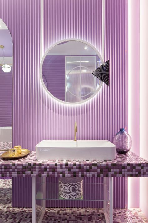 Lilac Bathroom Ideas, Purple Bathroom Ideas, Bathroom Purple, Purple Boutique, Purple Interior Design, Purple Bathroom, Pastel Interior, Purple Bathrooms, Purple Interior