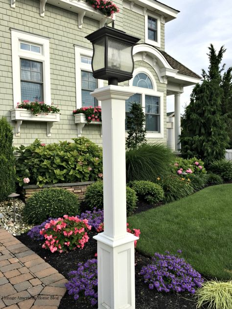 Front Yard Lighting, Curb Appeal Landscape, Front Yards Curb Appeal, Outdoor Lamp Posts, Front Garden Landscape, Light Post, Lamp Posts, Front Yard Design, Farmhouse Landscaping