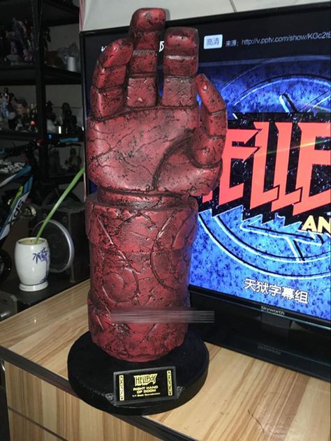 >> Click to Buy << 1:1 Scale Life Size Scale Prop Hellboy Right Hand of Doom Replica New #Affiliate Right Hand Of Doom, Hellboy 1, Building Miniature, Led Light Mask, Souvenir Store, Figure Statue, Replica Prop, Sideshow Collectibles, Movie Monsters