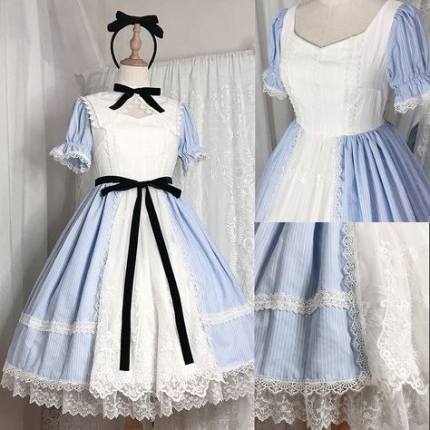 Alice Dress Wonderland, Alice Dress Aesthetic, Alice In Wonderland Dress Ideas, Furina Outfits, Alice And Wonderland Dress, Alice In Wonderland Aesthetic Outfit, Alice In Wonderland Clothes, Alice In Wonderland Outfit Ideas, Alice In Wonderland Inspired Outfits