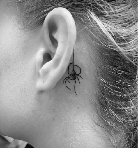 Small Spider Tattoo Behind Ear, Mini Tats Behind Ear, Behind Ear Spider Tattoo, Ear Tats Tattoo, Spooky Ear Tattoo, Spider Behind The Ear Tattoo, Behind Tattoos Ear, Spider Ear Tattoo, Mini Spider Tattoo