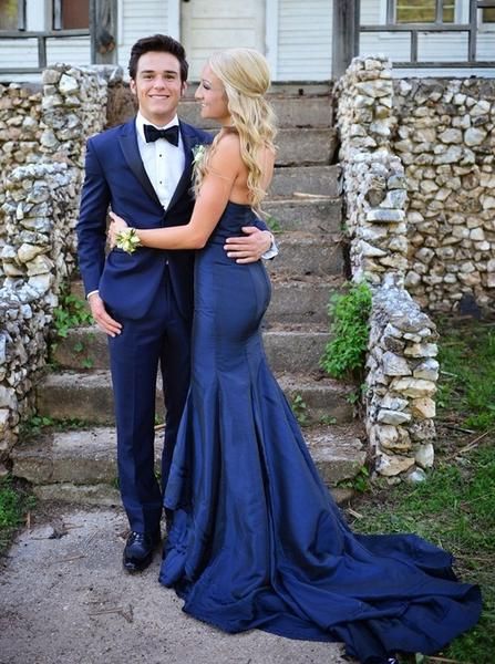 Wite Prom Dresses, Dark Blue Prom Dresses, Dark Blue Prom Dress, Navy Blue Prom Dress, Prom Dress With Train, Homecoming Pictures, Prom Pics, Blue Prom Dresses, Navy Blue Prom Dresses