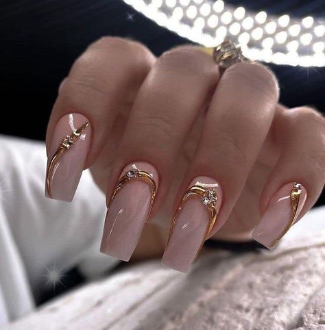 Classy Wedding Nails, Wedding Nails Ideas, Tapered Square Nails, Nude Nail Designs, Nail Art Wedding, Trendy Nail Design, Classy Wedding, Uñas Acrilicas, Classy Nails