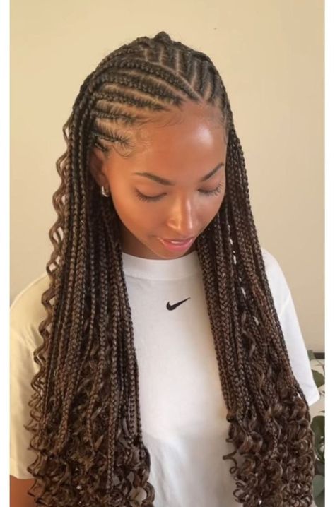 Bookmark our extensive gallery and video showcasing the best Braids for Black Women . The best intricate designs you will find on the net! Natte Coller, Natural Cornrow Hairstyles, Heart Shaped Face Hairstyles, Quick Hairstyles For School, Cornrows Natural Hair, Cornrows Braids For Black Women, Braids For Black, Braided Hairdo, Braided Cornrow Hairstyles