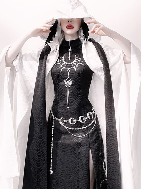 New Release: 【The Celestial Totems】 #GothicLolita Dress and Cape  ◆ Shopping Link >>> https://lolitawardrobe.com/the-celestial-totems-gothic-lolita-dress-and-cape_p8356.html Priestess Outfit Design, Priestess Outfit, Ayumi Kasai, Gold Waist Chain, Holy Knight, Celestial Dress, Steampunk Fashion Male, Op Dress, Fantasy Dress