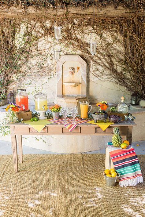 Margarita Bar Ideas, Wedding Margarita, Fiesta Wedding Shower, Vanessa Lachey, Desert Party, Margarita Party, Graduation Food, Margarita Bar, Margarita Day