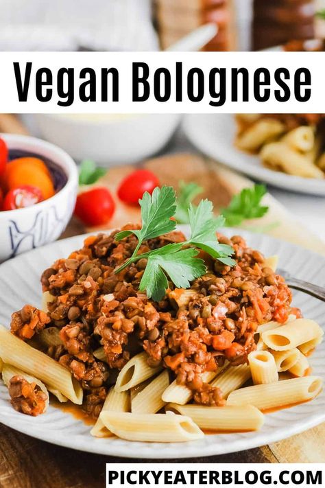 This hearty vegan bolognese has a meaty texture from the lentils, walnuts, and celery! It's easy, kid-friendly, and ready in less than 30 minutes. Scoop it onto your favorite pasta for a family-friendly weeknight meal. Vegan Pastrami, Vegan Italian Dressing, Vegan Lentil Bolognese, Crumbled Tofu, Lentil Bolognese, Vegan Bolognese, Italian Diet, Quick Vegan Meals, Vegan Lentil