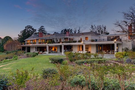 Bob Hope's 1939 Toluca Lake Estate Looking For First-Ever Buyer at $23 Million - Celebrity Real Estate - Curbed LA Lake Property, Toluca Lake, Rich Home, Bob Hope, House Built, Celebrity Houses, Home Design Plans, Dream Homes, Pool House