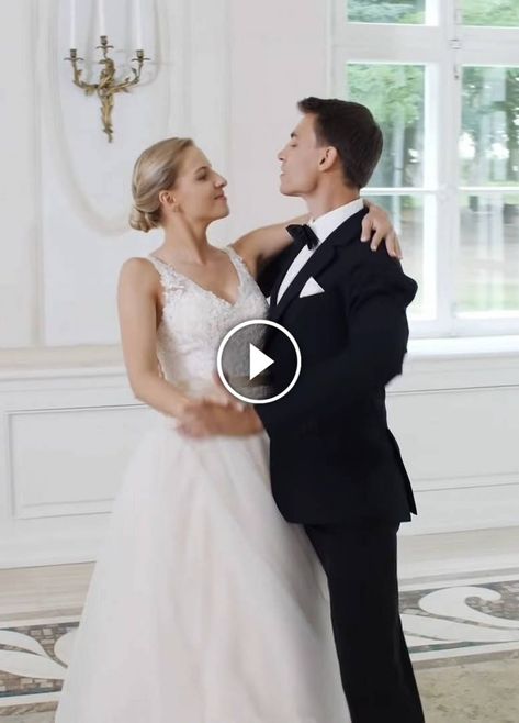 Best Wedding Dance Videos, Couple Wedding Dance, First Dance Ideas, Wedding Couple Dance Video, Wedding Dances Choreographed, Wedding First Dance Moves, Choreography Inspiration, Wedding Dances, Romantic Dance