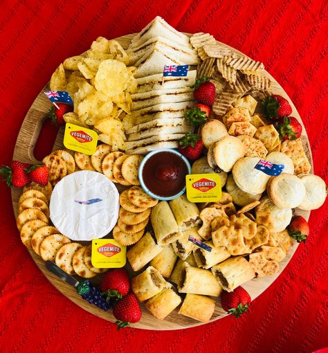 Aussie Food Platter, Australian Theme Wedding, Australian Charcuterie Board, Australia Day Food Platter, Australia Day Platter, Australia Party Food, Aussie Party Food, Australian Party Food, Aussie Christmas Food