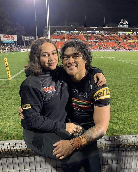 Rugby Bf And Gf Aesthetic, Rugby Girlfriend Aesthetic, Rugby Wife Aesthetic, Rugby Couple, Football Wag Aesthetic England, Rugby Girlfriend, Netball And Rugby Couple, Rugby Wag, Wag Football Wife