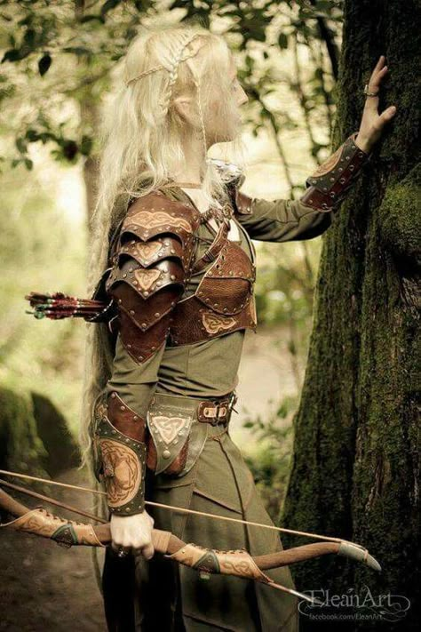 Elora Mirkwood Elves, Gaun Abad Pertengahan, Elf Dress, Heroic Fantasy, Bow And Arrow, Fantasy Costumes, 영감을 주는 캐릭터, Medieval Fantasy, Fantasy Clothing