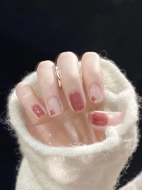 Nude Pink Short Nails, Shoujo Nails, Soft Nail Designs, Simple Pink Nails, Nail Model, Korean Eye, Nails Coffin Short, Korean Eye Makeup, Subtle Nails