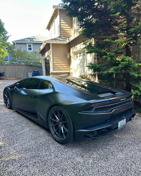 2015 Lamborghini Huracan | Asking Price: $179,995 - Explore cars on #Slippd Lamborghini Huracan, Lamborghini, Cars