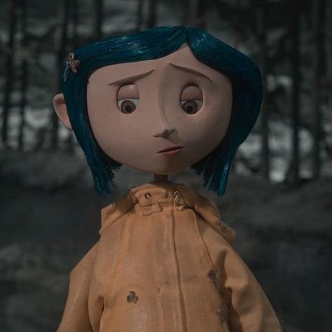 Coraline, not Caroline! Caroline Movie, Halloween Coraline, Mandela Magazine, Coraline Movie, Coraline Aesthetic, Coraline Jones, Monster Squad, Spooky Movies, Characters Inspiration Drawing