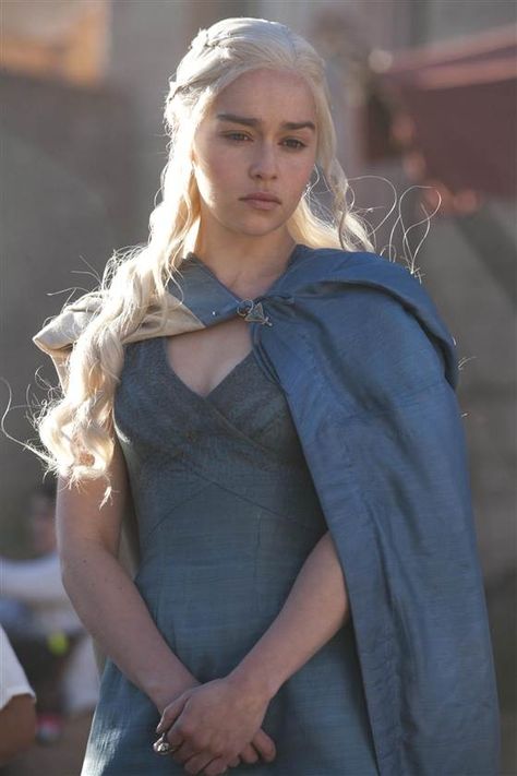 British actress Emilia Clarke plays Daenerys Targaryen on the HBO medieval-fantasy series. Khaleesi Daenerys Costume, Daenerys Targaryen Dress, Daenerys Targaryen Costume, Emilia Clarke Daenerys Targaryen, Late Night Movies, The Mother Of Dragons, Game Of Throne Daenerys, Fire And Blood, Photo Games