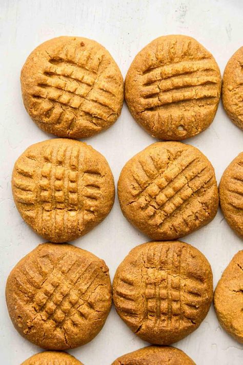 Cookies With No Eggs Recipe, Peanut Butter And Egg Cookies, Peanut Butter Cookies Without Eggs, Peanut Butter Cookies With No Eggs, 2 Ingredient Peanut Butter Cookies, Peanut Butter Cookies No Egg, Peanut Butter Cookies Eggless, Easiest Cookie Recipe, Desserts Without Eggs