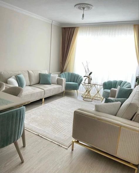 Trending Sofa Designs, White Decor Living Room, Stylish Living Room Furniture, Sofa Couch Design, Grey Sofa Living Room, Luxury Sofa Living Room, Living Room Aesthetic, White Living Room Decor, Luxury Living Room Decor