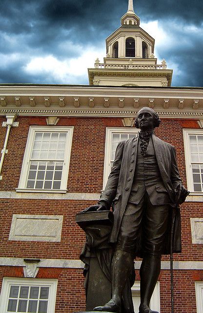 Philadelphia ~ Independence Hall Independence Hall Philadelphia, Usa Holiday, Historic Philadelphia, South Philly, Independence Hall, Mall Design, Washington Usa, American Presidents, Philadelphia Pennsylvania