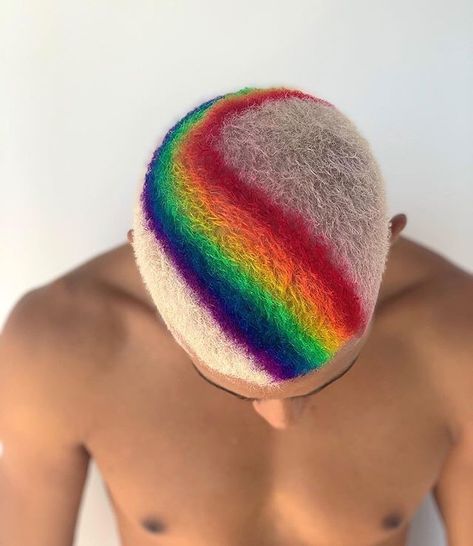 𝔽𝕠𝕝𝕝𝕠𝕨 𝕥𝕙𝕖 𝕣𝕒𝕚𝕟𝕓𝕠𝕨 🌈 by @christopher.wayne.hair⁣⁣⠀⠀ ⁣⁣⠀⠀ #unitedbyshorthair ⁣⁣⠀⠀ ⁣⁣⠀⠀ #shorthair #pixiecut #pixies #hairstylist #coolhair… Ftm Haircut, Shaved Head Designs, Buzz Haircut, Oscar Hairstyles, Hair Job, Buzz Cut Hairstyles, Hair Colour Design, Shaved Hair Designs, Buzzed Hair